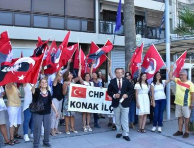 Τούρκοι εθνικιστές συγκεντρώθηκαν στο ελληνικό προξενείο της Σμύρνης - Φώναζαν συνθήματα κατά της Ελλάδας